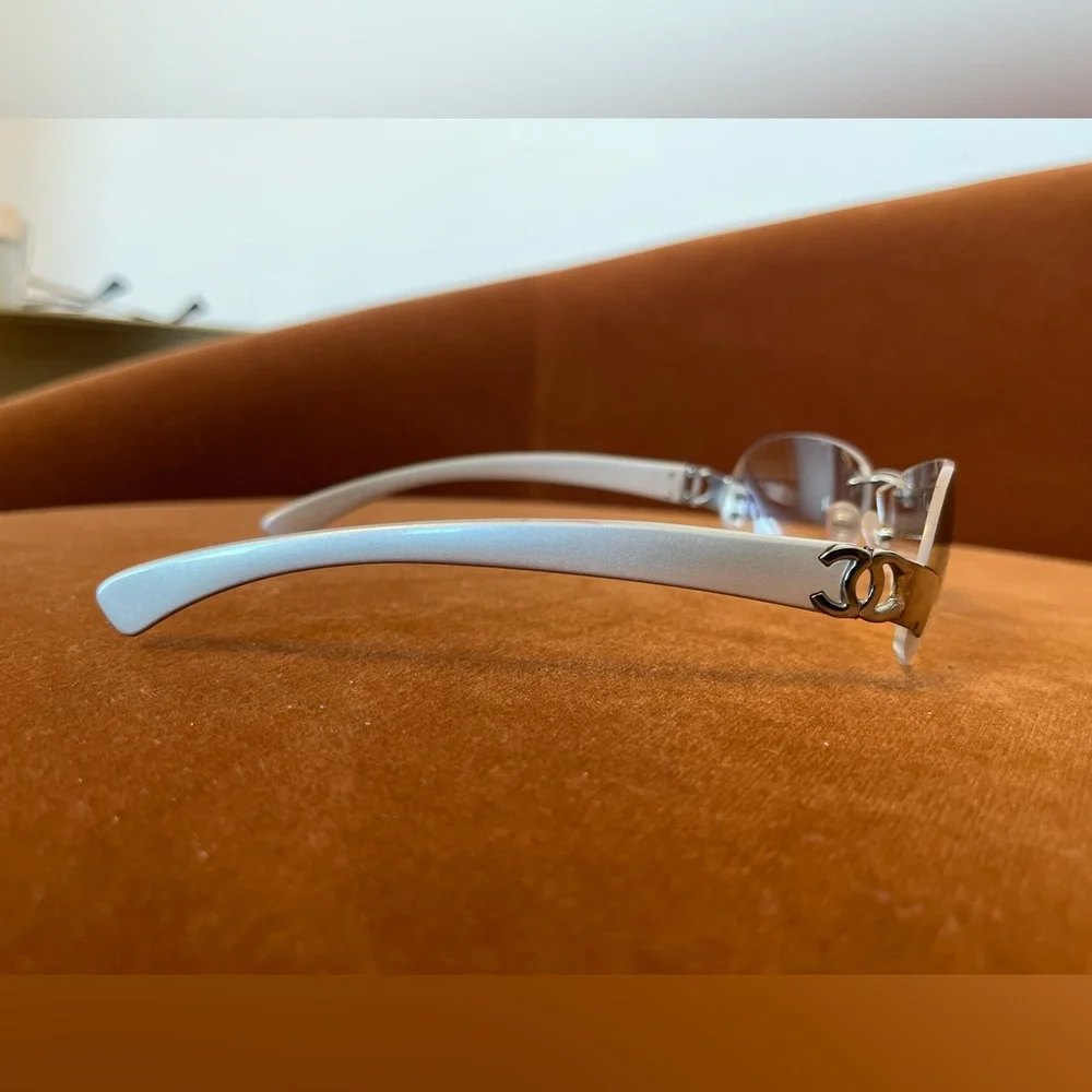 Vintage Chanel Sheild Glasses - Picture 2 of 10